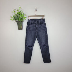 American Eagle Highest Rise Mom Jeans Black 90s Distressed Tapered Relaxed AE 4